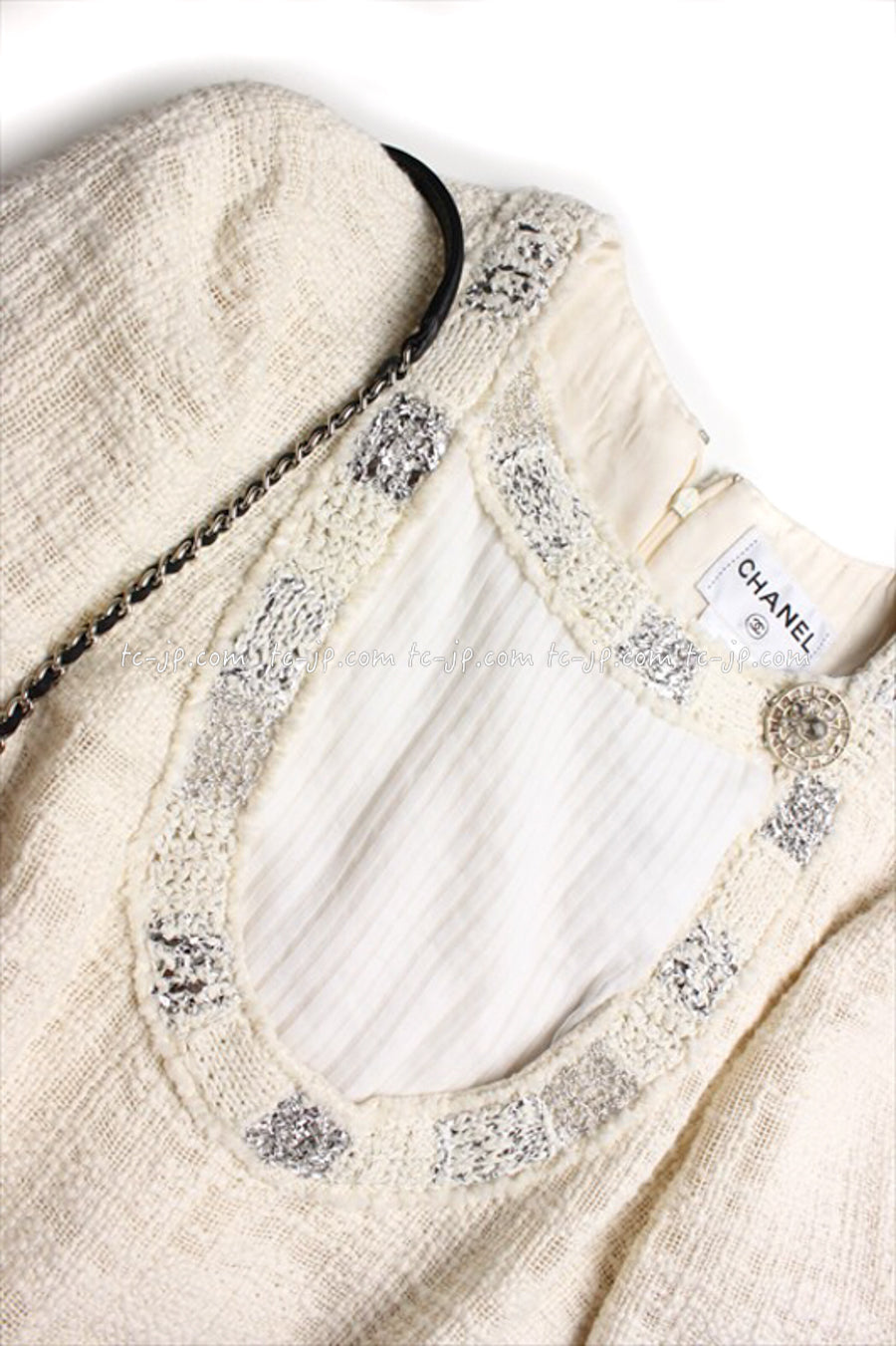 CHANEL 12PF Paris Bombay Ivory Silver Dress 34 シャネル アイボリー・シルバー・ツイード・ワンピース 即発 - TC JAPAN