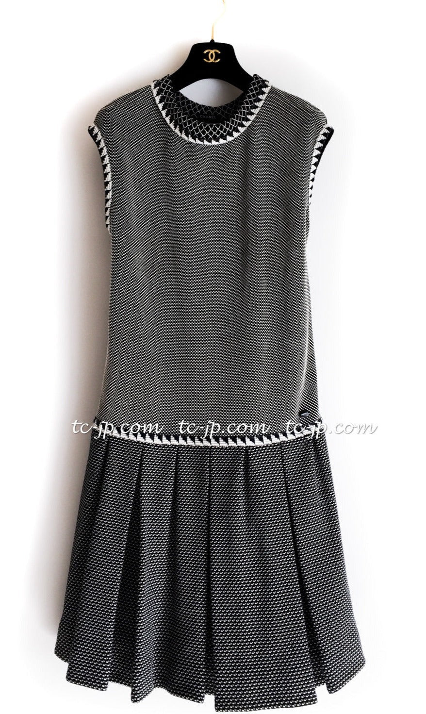 シャネル ブラック・ホワイト・ワンピース CHANEL 13S Black White Sleeveless Dress – TC JAPAN