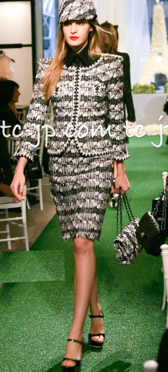 CHANEL 06C Black White Tweed Jacket Skirt Suit 36 38 シャネル  ブラック・ホワイト・ツイード・ジャケット・スカート・スーツ 即発