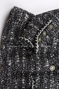 CHANEL 94A Black White Wool Tweed  Blazer Jacket 36 38 シャネル スーパーモデルのウール・ツイード・ジャケット - TC JAPAN