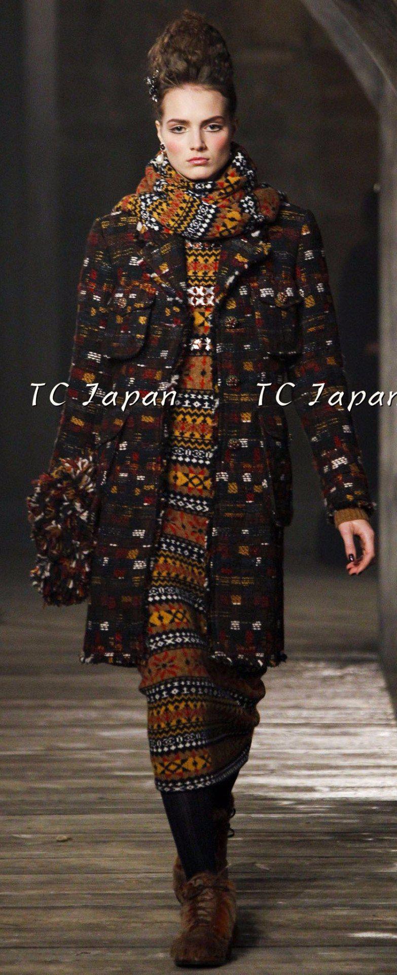 CHANEL 13PF Multi-Colored Tweed Coat New 44 シャネル マルチカラー・ツイード・コート - シャネル TC JAPAN
