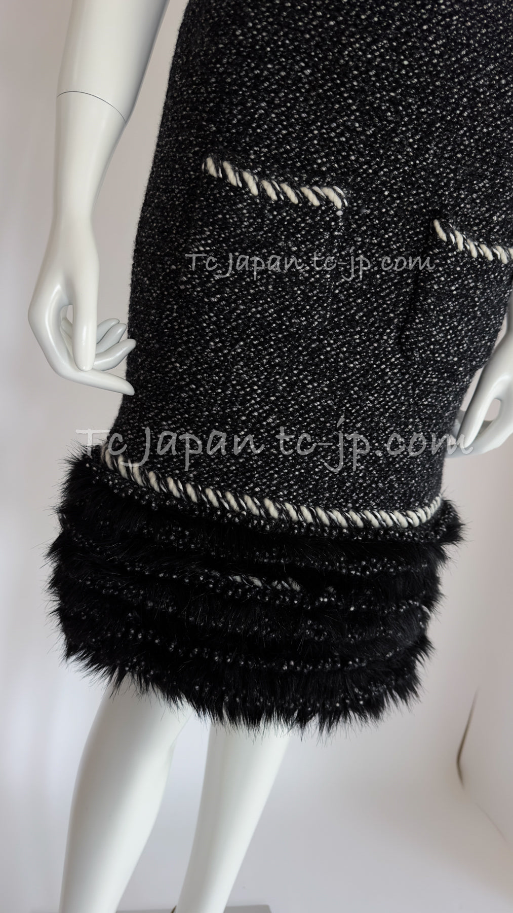 CHANEL 10A Black Fur Trimmed Cashmere Knit Dress 38 シャネル  安室奈美恵さん・ブラック・ファー・トリム・ニット・ワンピース 即発