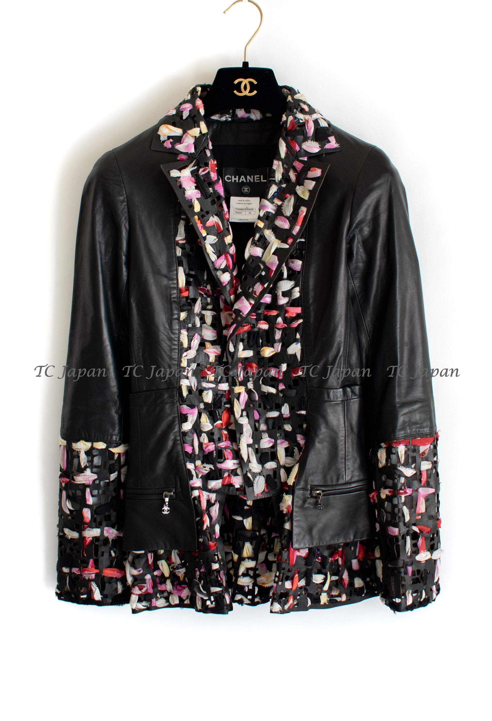 CHANEL 11S Black Multicolor Flower Silk Leather Jacket 34 シャネル ブラック マルチカラー  シルク レザー ジャケット 即発