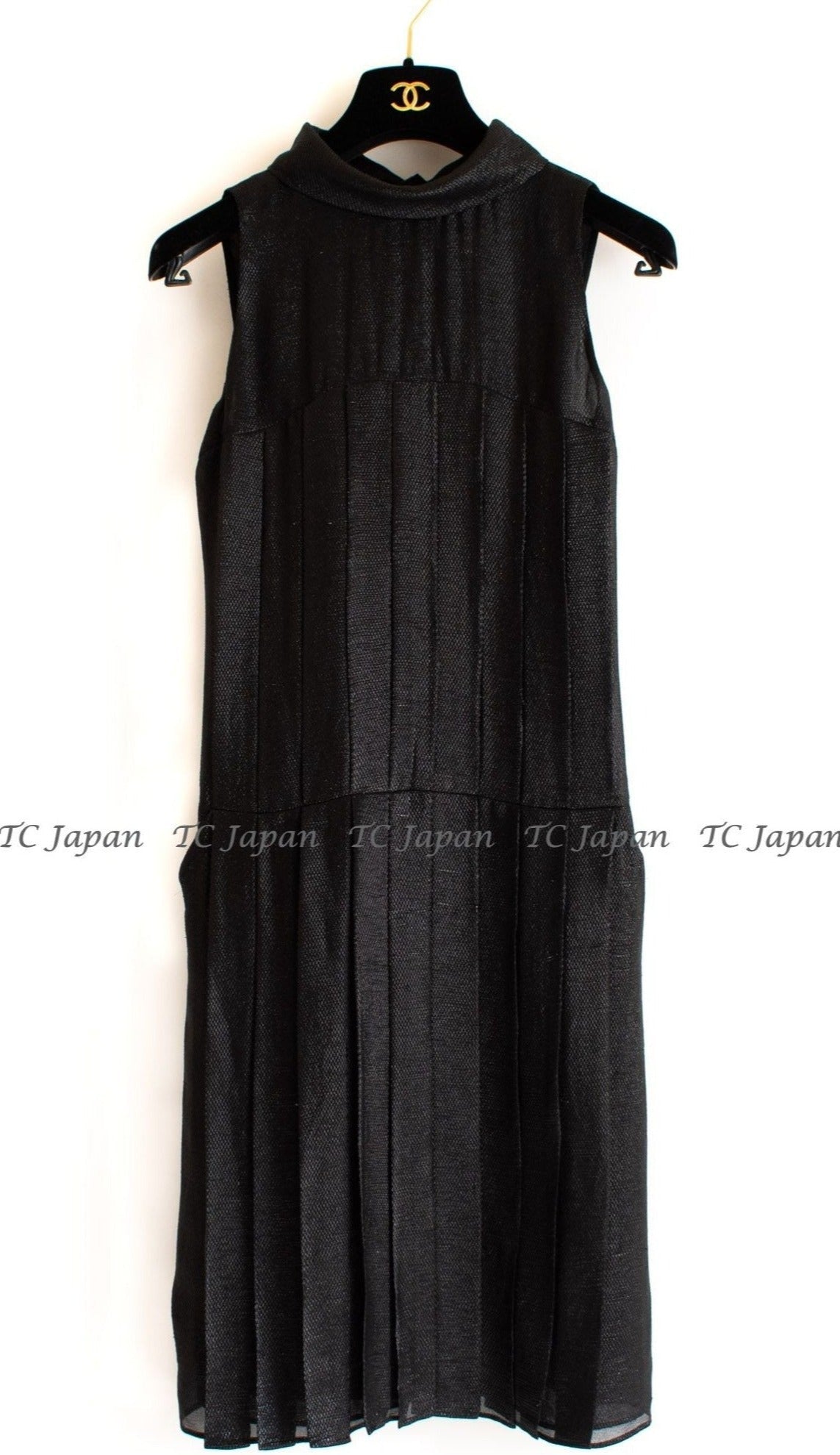 シャネル ブラック・ワンピース CHANEL 11A Silk black Shimmer Cocktail Party Dress – TC  JAPAN