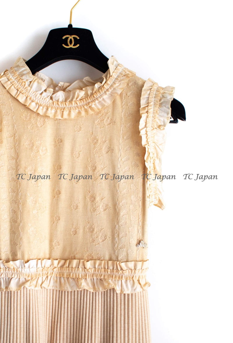 CHANEL 10S Nude Tan knit Dress 38 シャネル グラデュエーション・フリンジ・ワンピース 即発