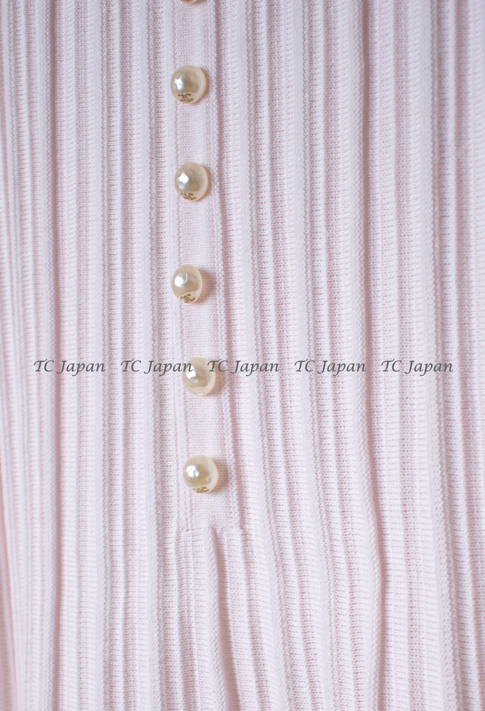 CHANEL 12S Light Pink Pearl Buttons Dress Cardigan 38  シャネル・ライトピンク・パールボタン・ワンピース・カーディガン 即発