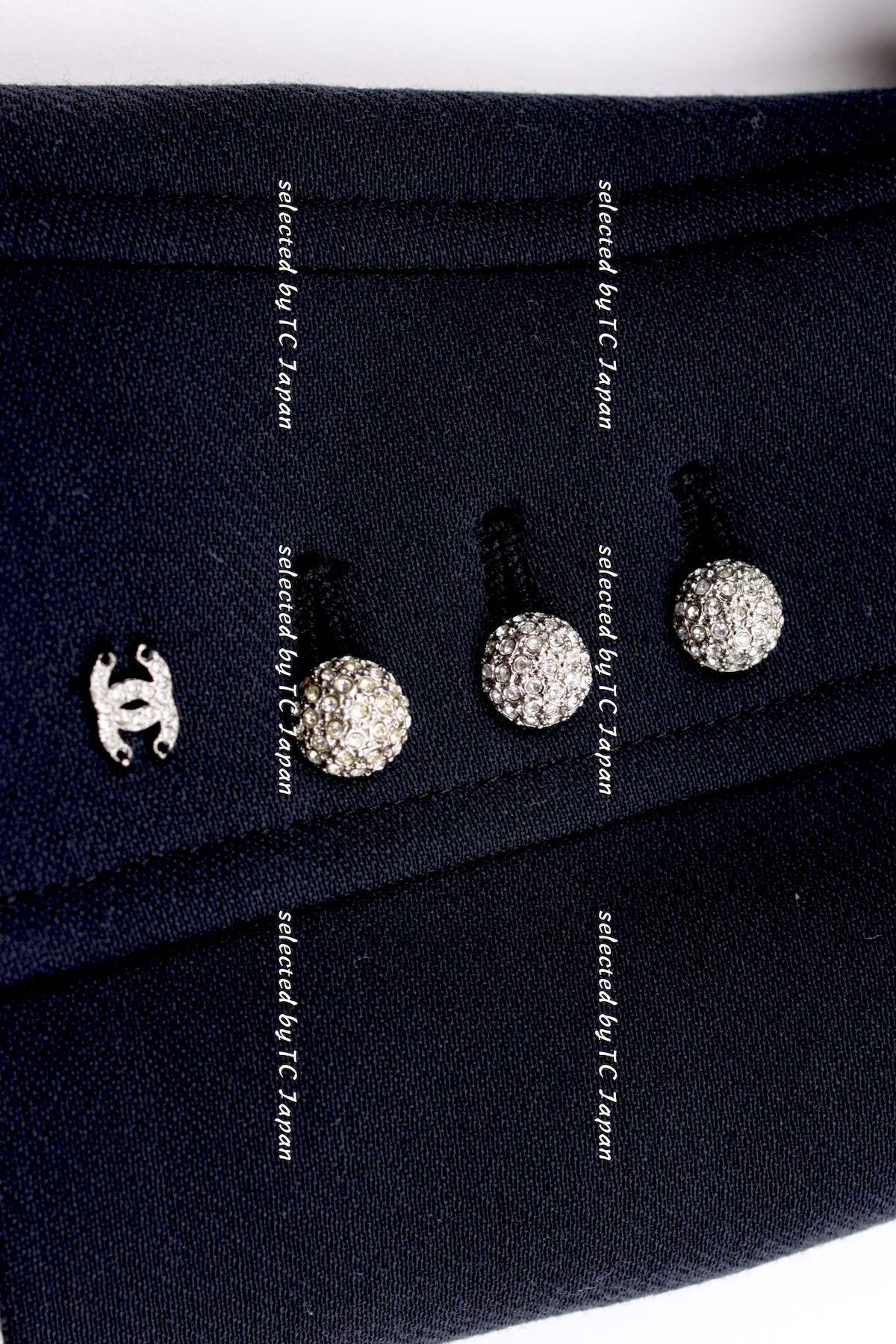 CHANEL 02A Dark Navy Rhinestones Vintage Wool Jacket Skirt Suit 38 40 42 シャネル ダークネイビー・ウール・ヘップバーン風・ラインストーン・王冠ジャケット 即発